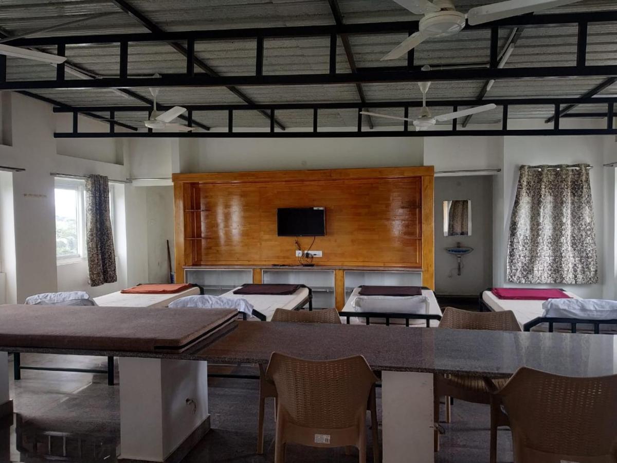 Thirumala Inn Yelagiri Eksteriør bilde