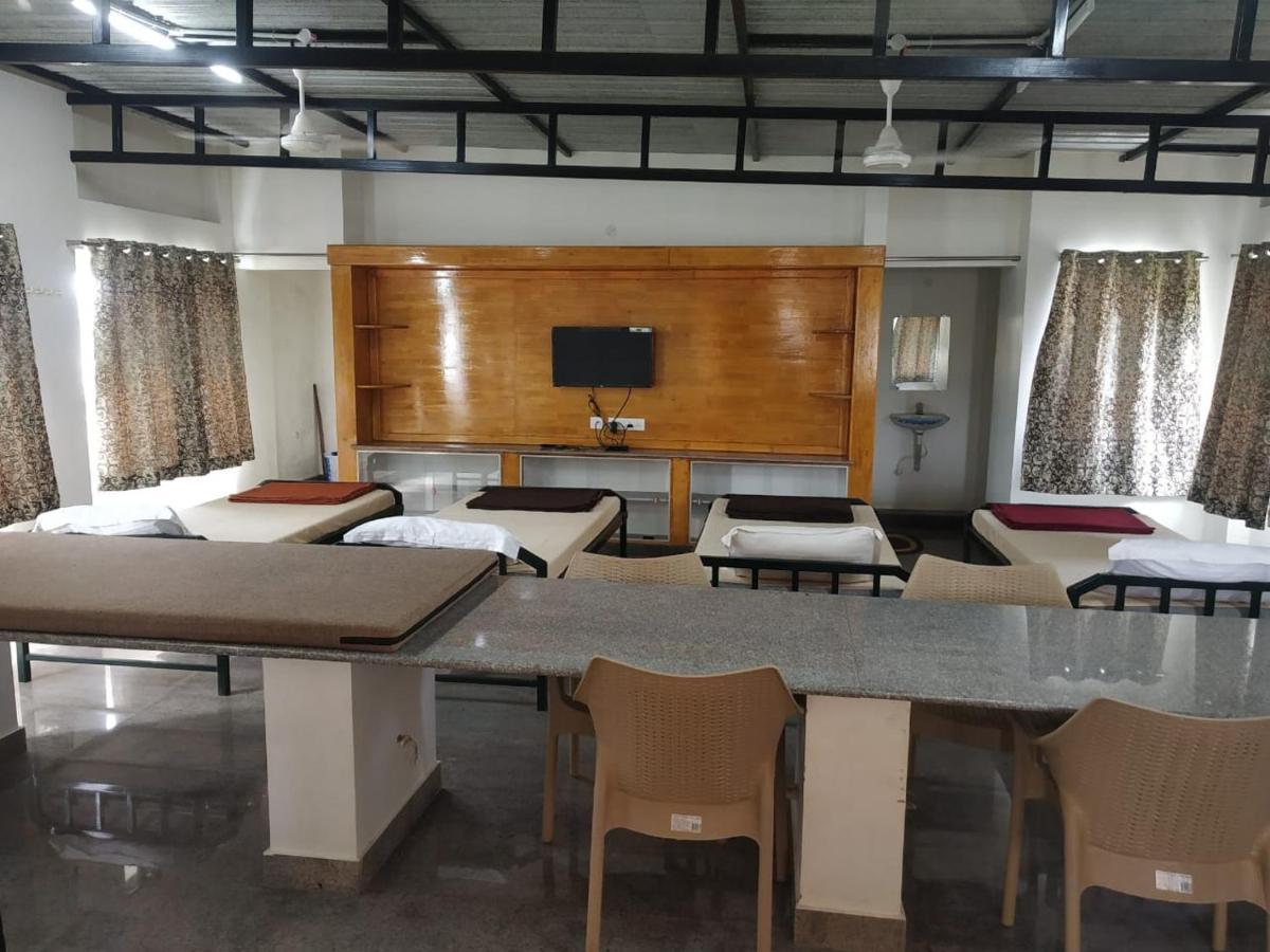 Thirumala Inn Yelagiri Eksteriør bilde