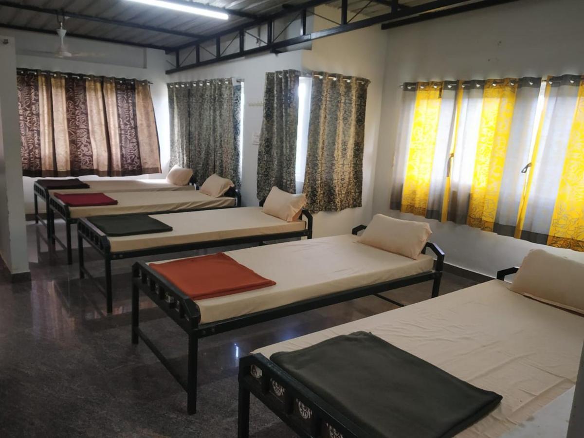 Thirumala Inn Yelagiri Eksteriør bilde