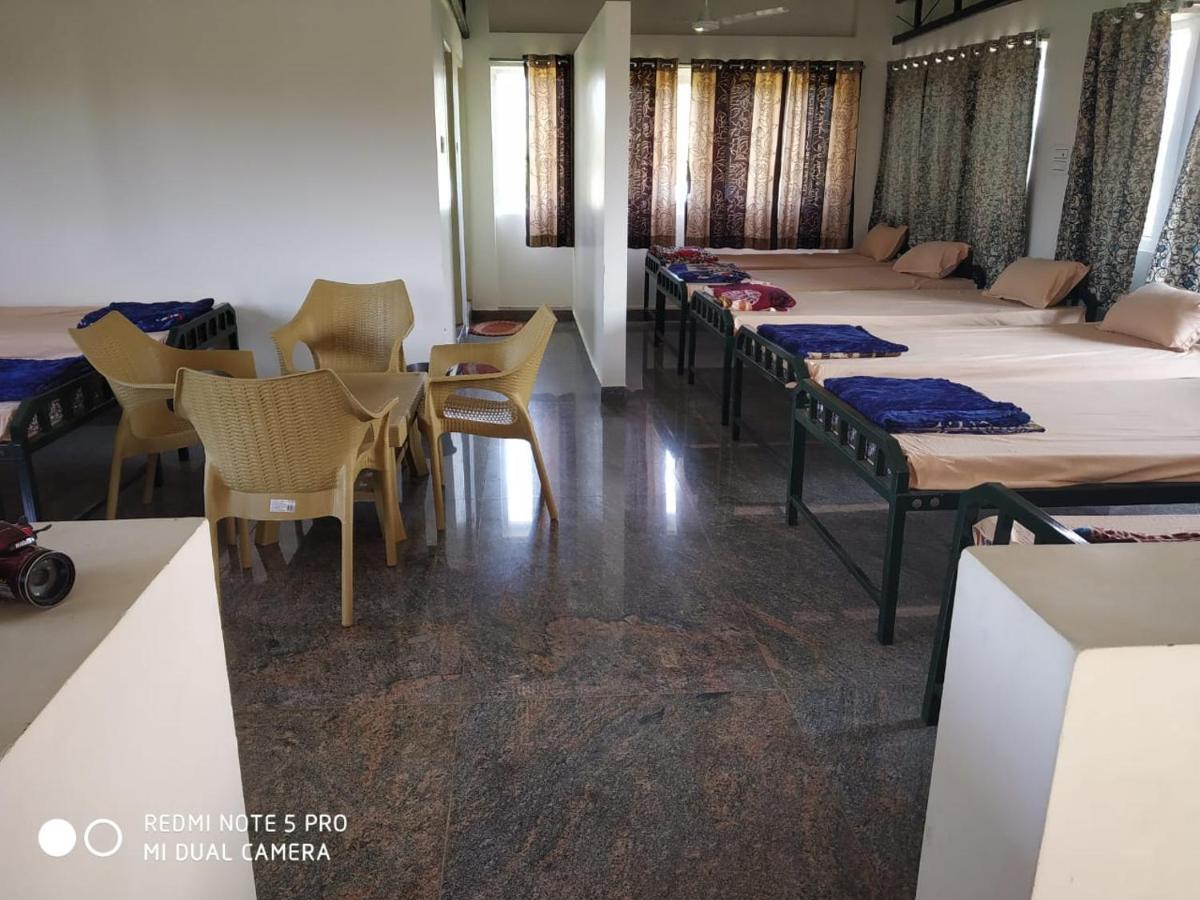 Thirumala Inn Yelagiri Rom bilde